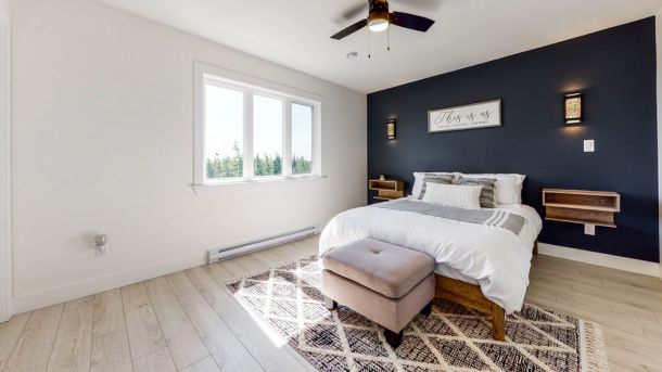 12 Lilac Bedroom