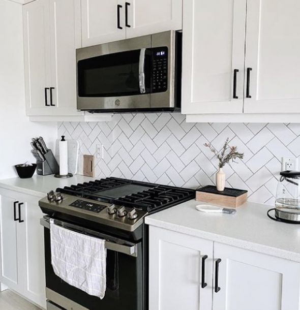 White Kitchen